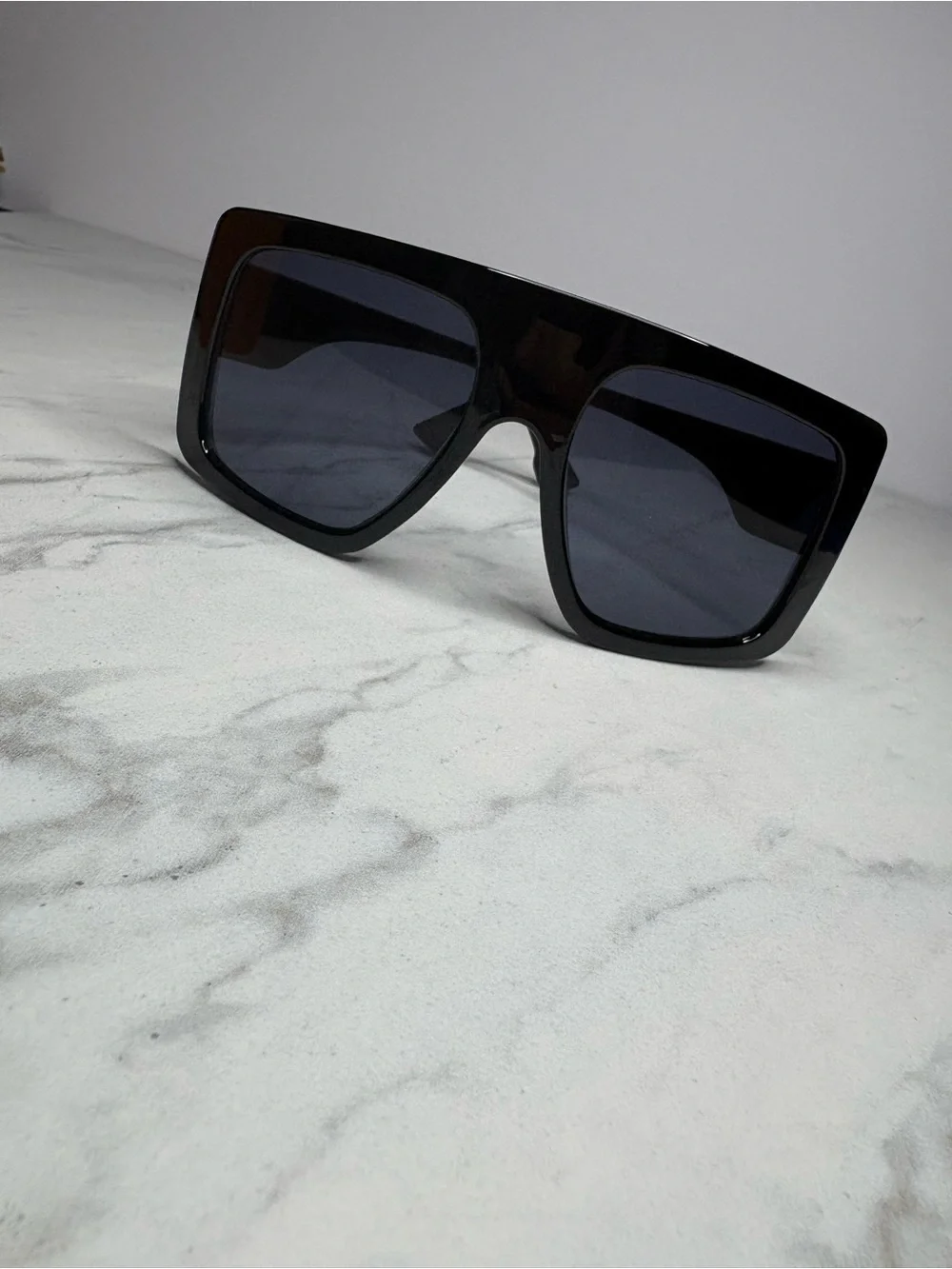 N/A bold oversized